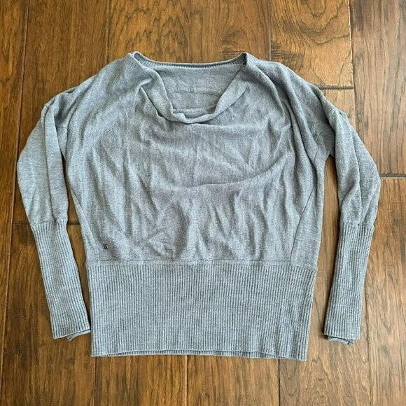 lululemon Sweaters - Lululemon womens loose neck sweater in gray